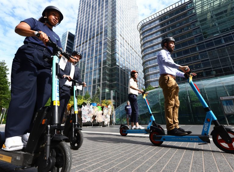 #ZagBreaking: UK e-scooter trials to be extended until May 2024
