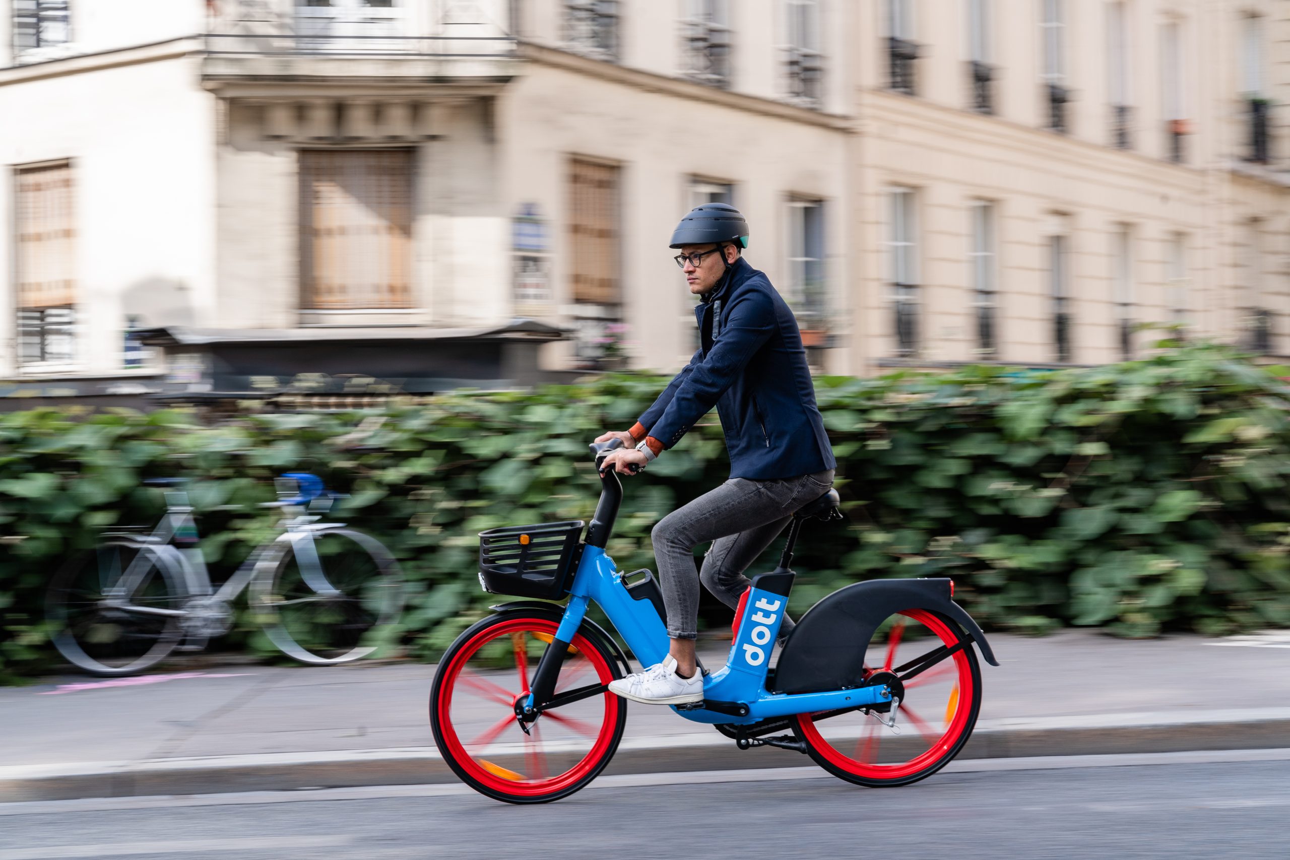 Dott, Lime secure shared e-bike tender in Marseille