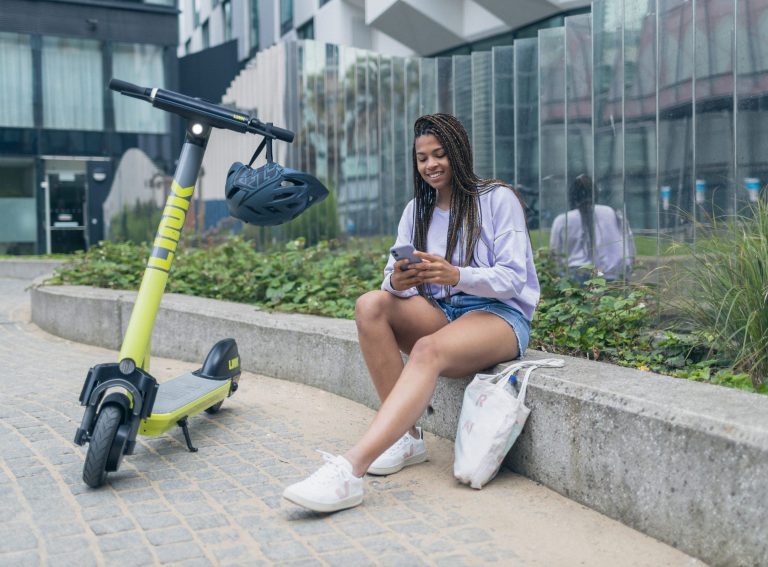 Superpedestrian e-scooters now live in Google Maps app