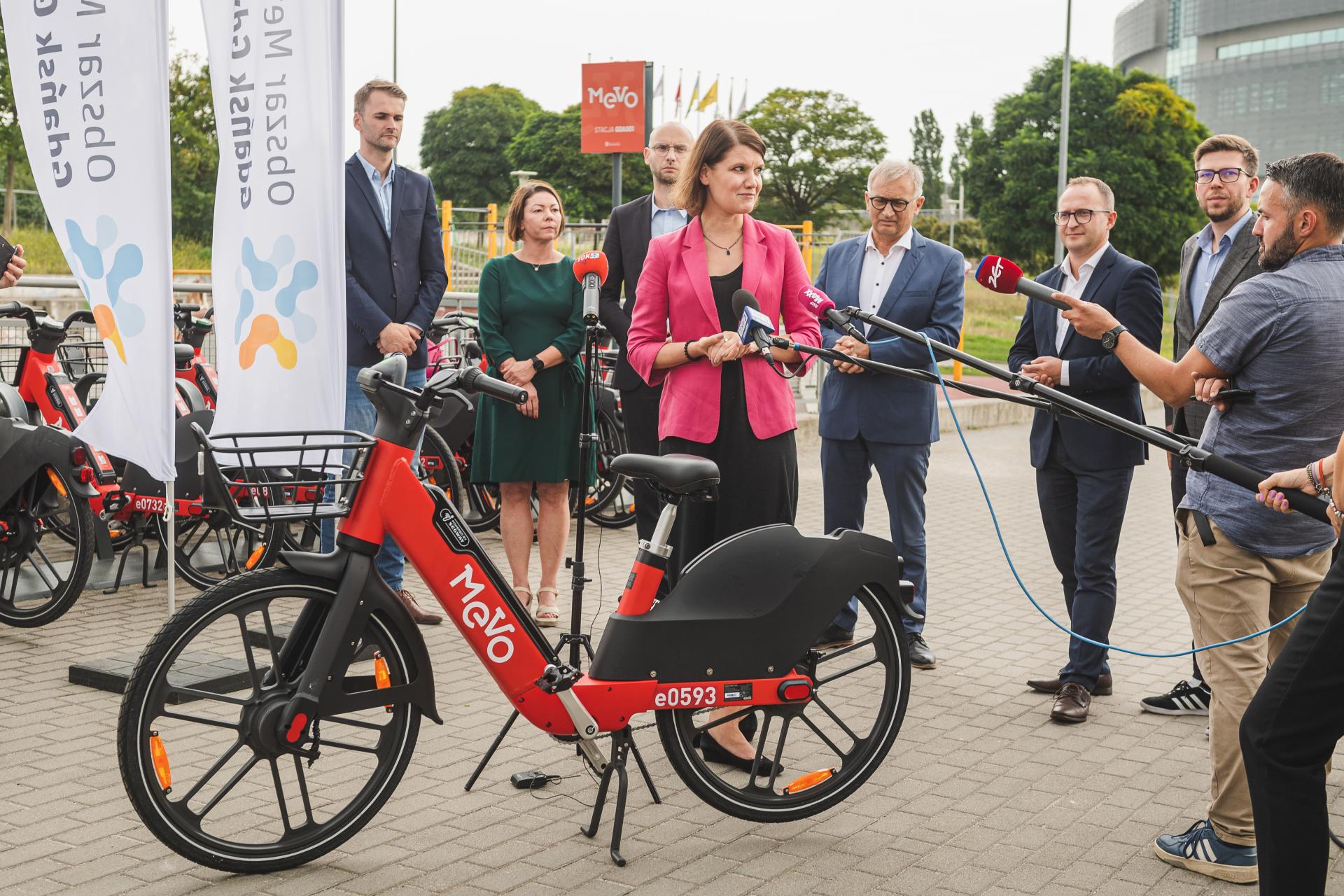 Bikeshare service twice the size of Singapore goes live