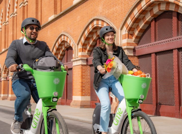 Shared e-bikes overtake pedal bikes in record year for UK