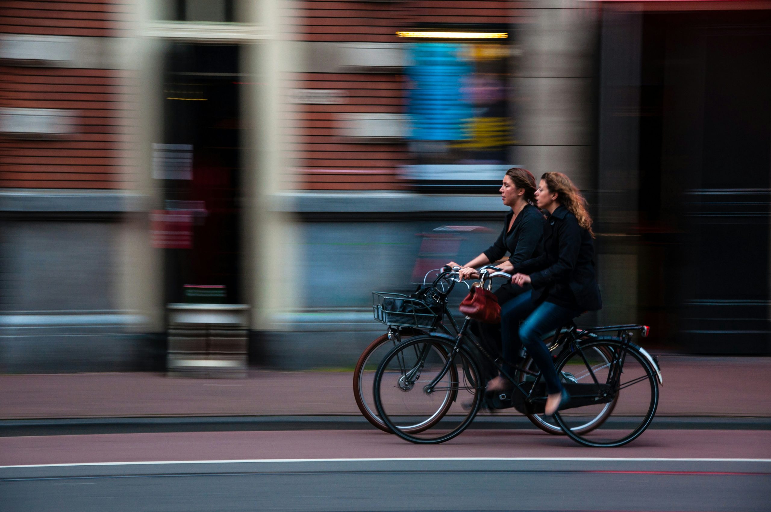 9 in 10 women fear cycling in UK cities